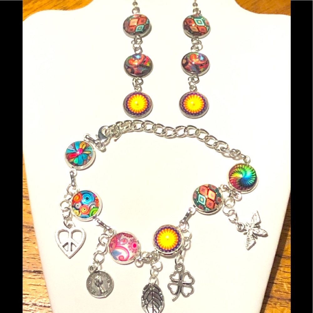 🆕 Beautiful handmade Hip bracelet & earrings set